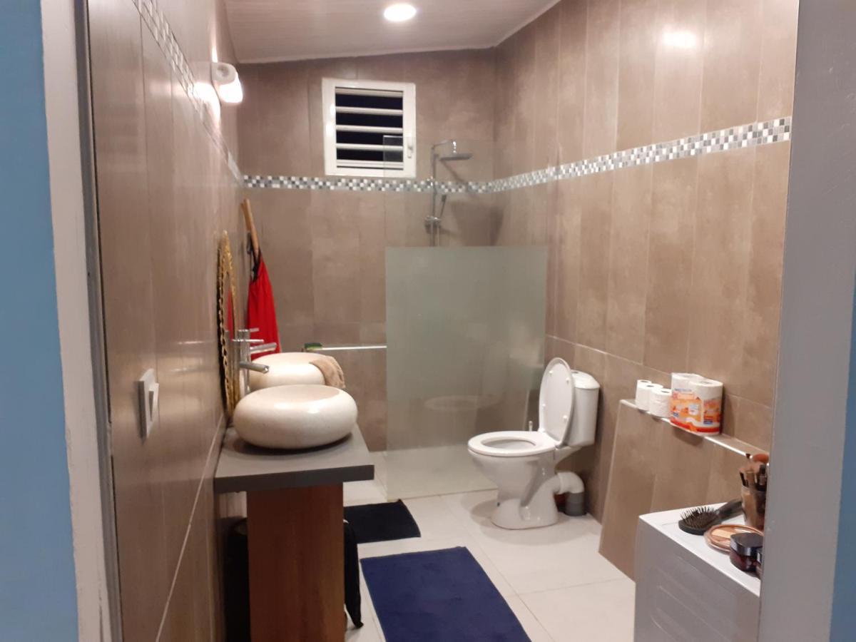 Chambre Chez L'Habitant Avec Piscine Privative Et Vue Panoramique Sur La Mer Des Caraibes Desmarinieres Luaran gambar